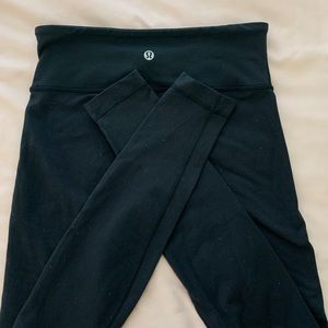Lululemon black leggings🖤